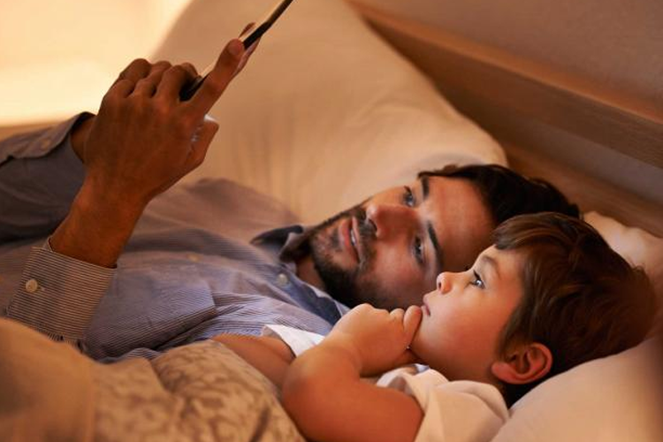 setting boundaries with kids screen time