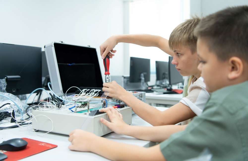 kids electronics class