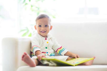 toddler reading book 23-7